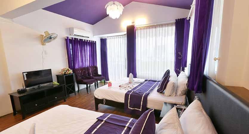 Ngoi Nha Xanh Hotel Дананг Екстериор снимка